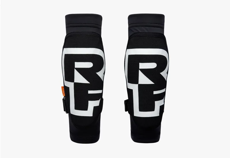 Race Face Sendy Trail Kid's Knee Guard - Stealth 1 Race Face Sendy Trail Kid's Knee Guard - Stealth