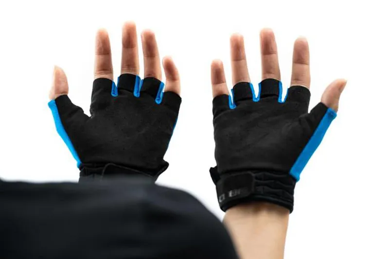 Cube Performance Junior Short Finger Gloves - Blue 6 Cube Performance Junior Short Finger Gloves - Blue - Image 6