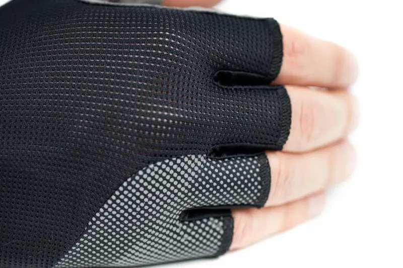 Cube Pro Short Finger Gloves - Black 3 Cube Pro Short Finger Gloves - Black - Image 3