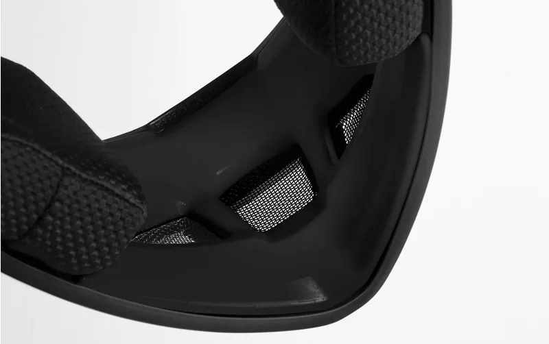 Bluegrass Legit Carbon MIPS Full Face MTB Helmet - Red Metallic 10 Bluegrass Legit Carbon MIPS Full Face MTB Helmet - Red Metallic - Image 10