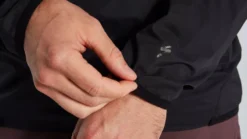 Specialized Trail Wind Men's Jacket - Black -Sportfu Bike Gear Shop 64421 852 APP TRAIL WIND JACKET MEN BLK M DETAIL3