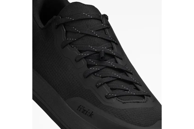Fizik Gravita Versor Flat MTB Shoes - Black 2 Fizik Gravita Versor Flat MTB Shoes - Black - Image 2