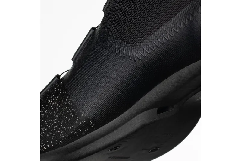 Fizik R4 Tempo Overcurve Wide Road Shoes - Classique 5 Fizik R4 Tempo Overcurve Wide Road Shoes - Classique - Image 5