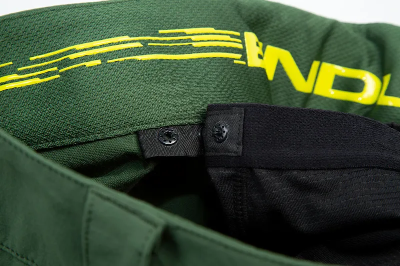 Endura SingleTrack II Men's Trail Trousers - Forest Green 4 Endura SingleTrack II Men's Trail Trousers - Forest Green - Image 4