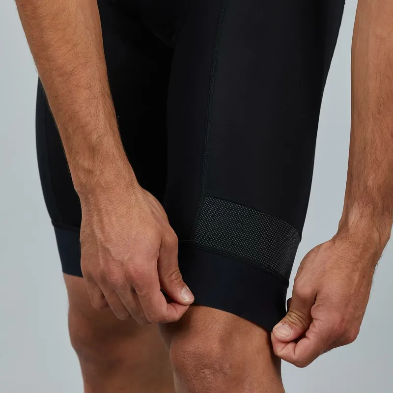 Sportful Giara Bib Shorts - Black/Black 4 Sportful Giara Bib Shorts - Black/Black - Image 4