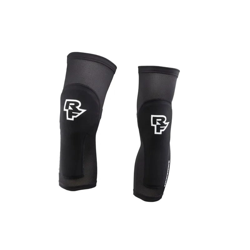 Race Face Charge Knee Guards - Stealth 1 Race Face Charge Knee Guards - Stealth