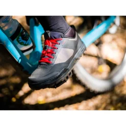 Shimano GR701 Men's Flat MTB Shoes - Black -Sportfu Bike Gear Shop bgr701l life2