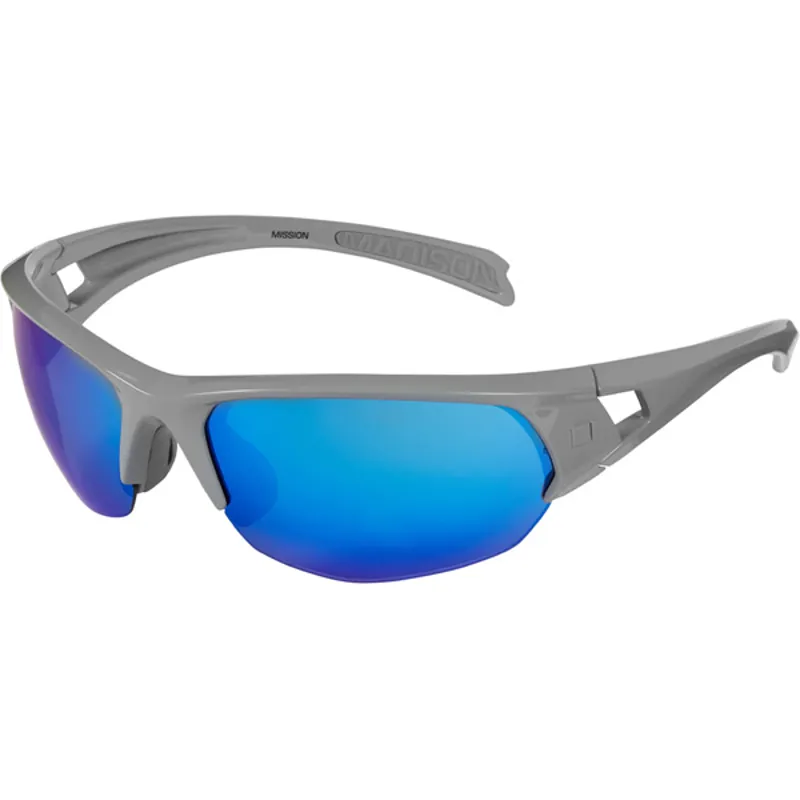 Madison Mission 3 Lens Pack Sunglasses - Gloss Black 4 Madison Mission 3 Lens Pack Sunglasses - Gloss Black - Image 4