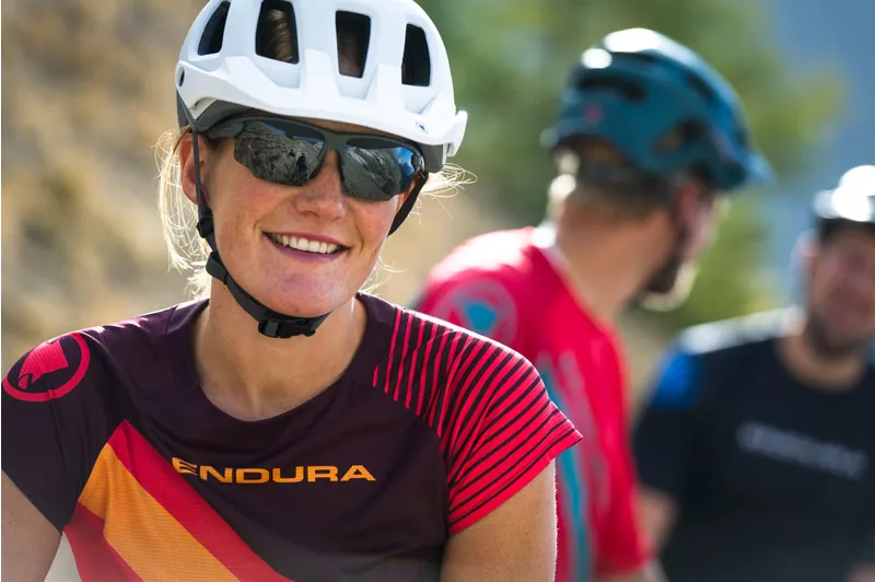 Endura SingleTrack Glasses - Grey 1 Endura SingleTrack Glasses - Grey