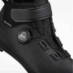 Fizik Tempo Artica R5 GTX Winter Road Boots - Black 11 Fizik Tempo Artica R5 GTX Winter Road Boots - Black -Sportfu Bike Gear Shop fizik tempo artica gtx goretex black 6 winter clipless road cycling shoes 1