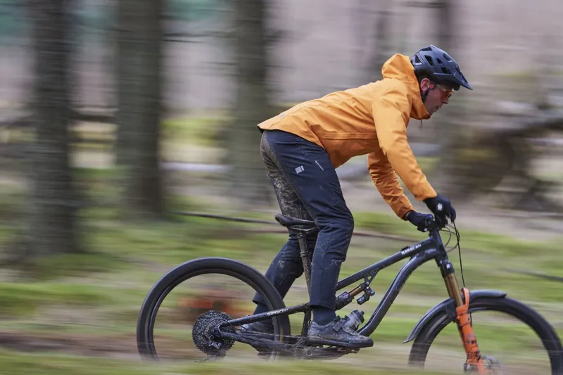 Madison DTE 3-Layer Men's Waterproof Trousers - Black 2 Madison DTE 3-Layer Men's Waterproof Trousers - Black - Image 2