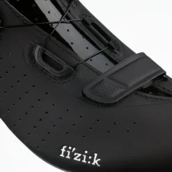 Fizik R5 Tempo Overcurve Road Shoes - Black/Black -Sportfu Bike Gear Shop tempo r5 overcurve black black detail2 1
