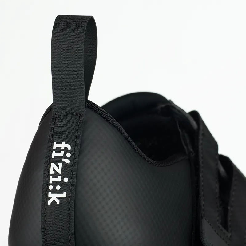 Fizik R4 Transiro Triathlon Shoes - Black/White 1 Fizik R4 Transiro Triathlon Shoes - Black/White